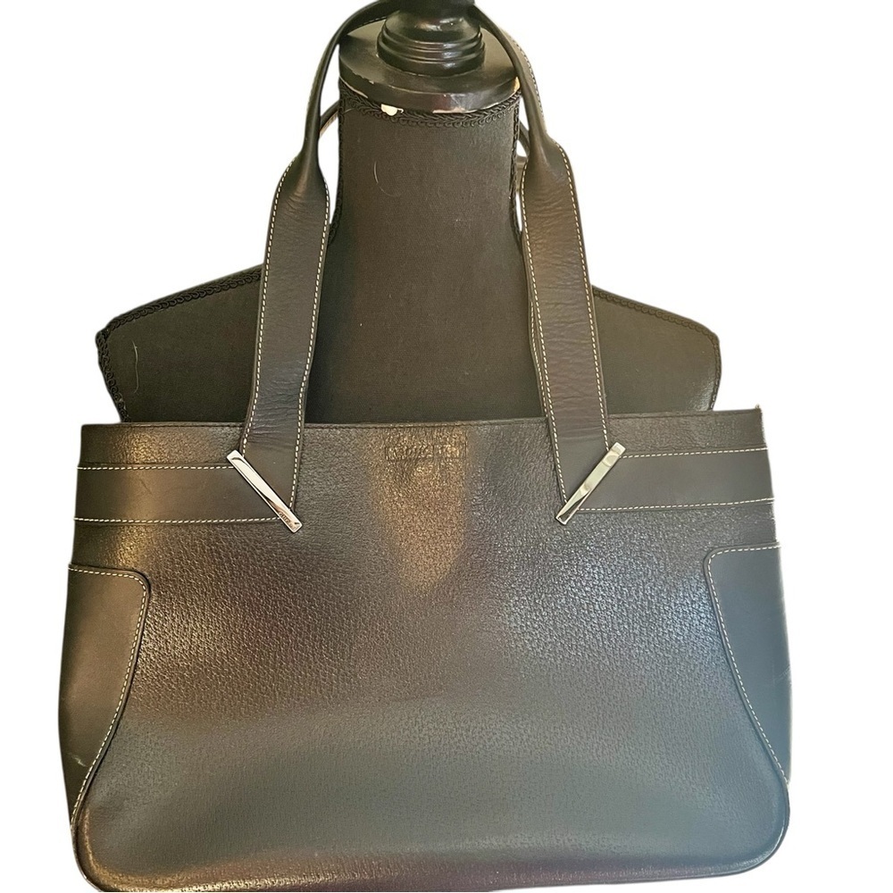 Gucci Rare Black Leather Bag with Silvertone Accents - Picture 2 of 13